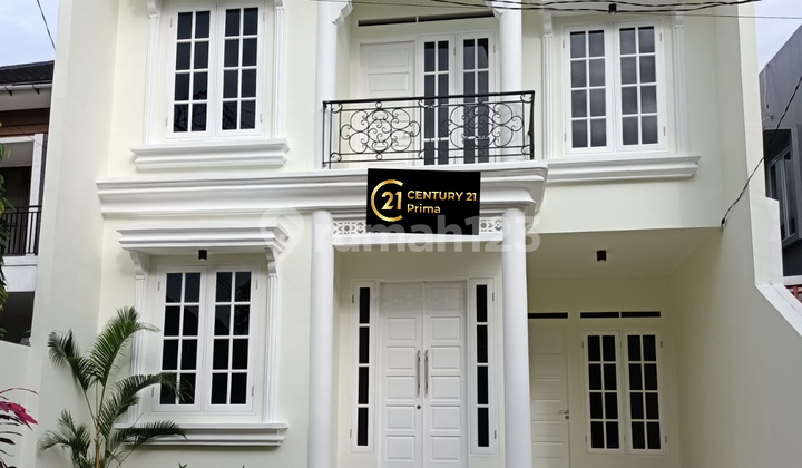 Beautiful House in a Cluster Near Pondok Ranji Station Bintaro