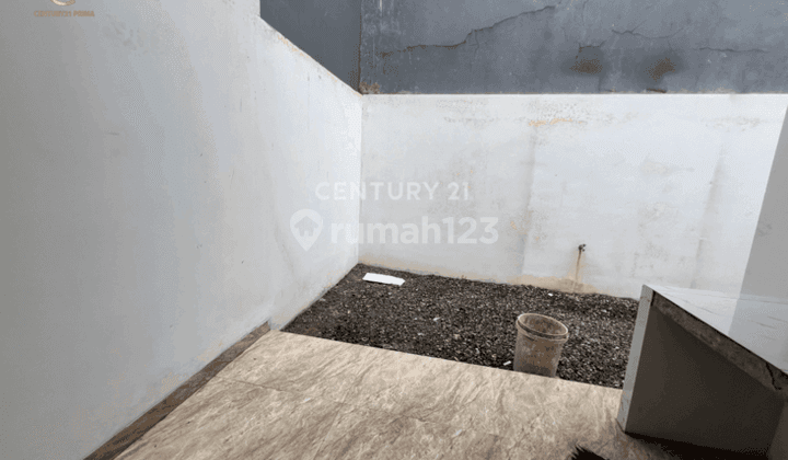 Dijual Rumah Bagus Strategis Harga Menarik Di Cipadu  2