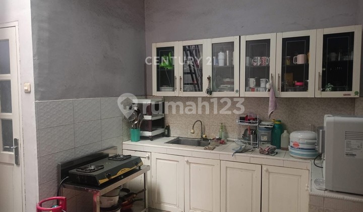Dijual Rumah Strategis Harga Menarik di Bintaro Tangsel 2