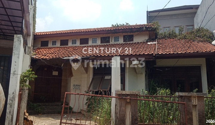 Dijual Rumah Hitung Tanah Menarik di Bumi Bintaro Permai
