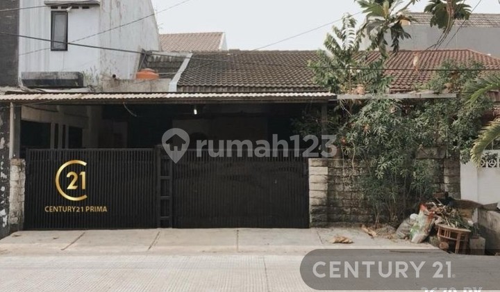 For Sale Nice Strategic House in Pesanggrahan South Jakarta