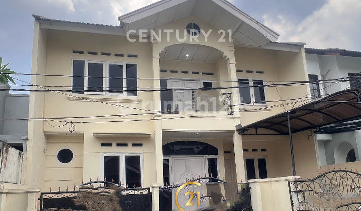 For Sale: Nice Strategic House Ready to Live In Bintaro Jaya Sector 9