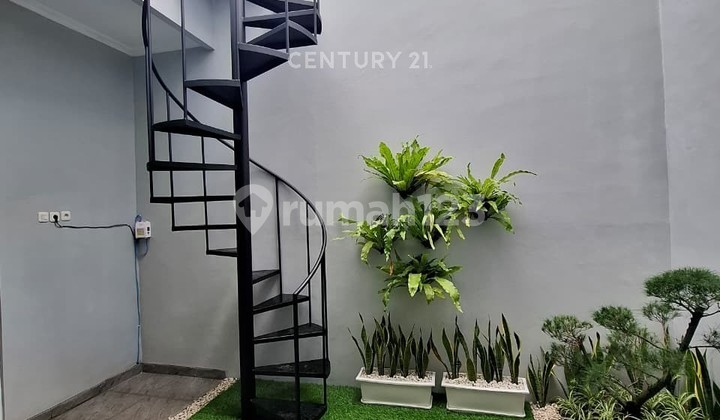 Dijual Rumah Baru Siap Huni Bebas Banjir di Dekat Bintaro 2