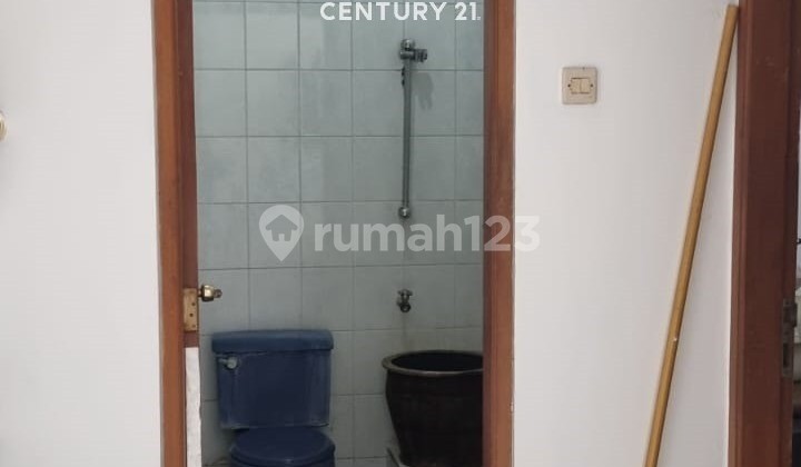 Dijual Rumah Bagus Strategis Siap Huni Di Rempoa dekat ke MRT 2