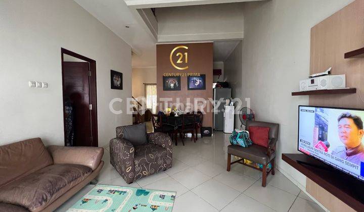 Dijual Rumah Strategis Dengan Furnish Di Pesanggrahan Bintaro 2