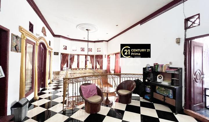 Rumah Besar Siap Huni Di  Komplek  Dekat Stasiun Pondok Ranji Ciputat