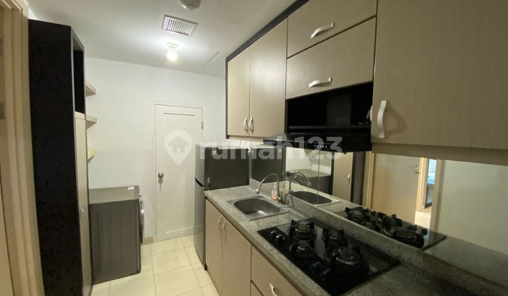 For Sale / For Rent Apartment La Riz Mansion Pakuwon Mall 39th Floor - Balcony - Furnished 2