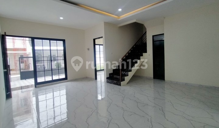 Dijual Rumah Mulyosari Utara - Baru Gress - Smart Door Lock 2