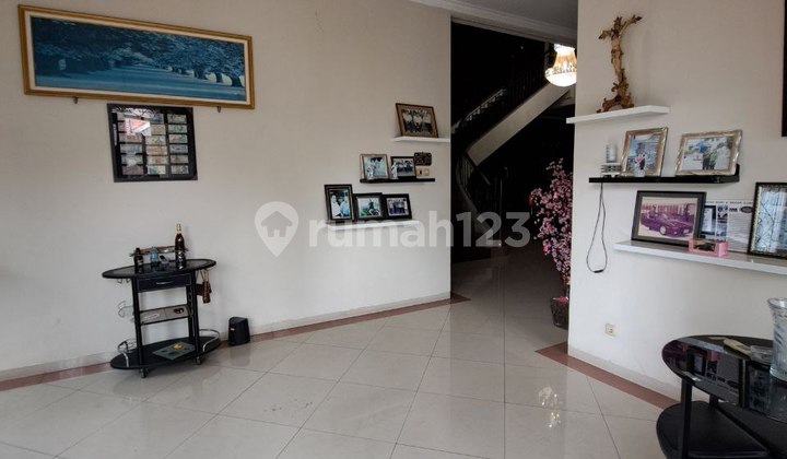 Dijual Rumah Puri Surya Jaya - Hook - Full Furnished 2
