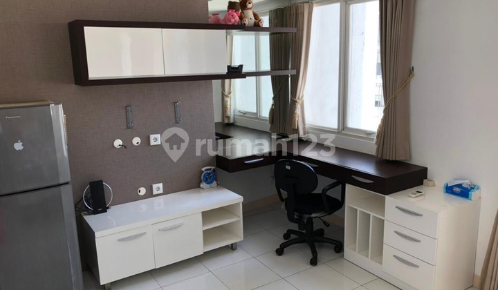 DIJUAL APARTEMEN UC - BERKELEY LANTAI 17 FURNISHED 1
