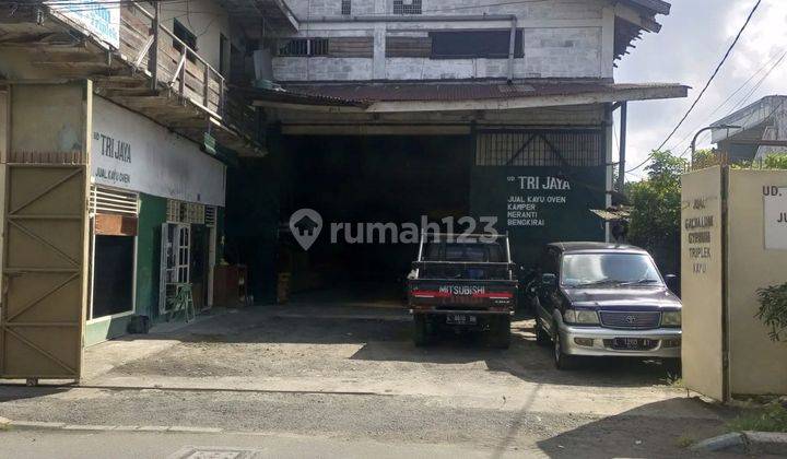 Gudang di Jalan Kyai Abdul Karim Strategis 1