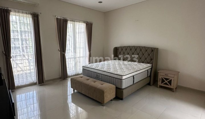 Disewakan Rumah Raffles Garden Citraland - Semi Furnished 2