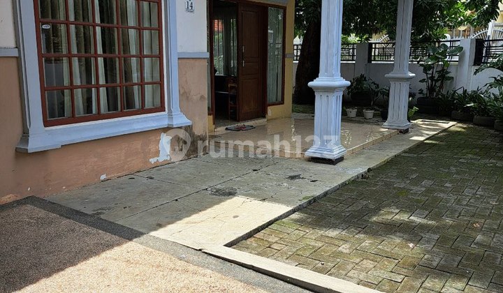 DIJUAL RUMAH JALAN KOMERING 1