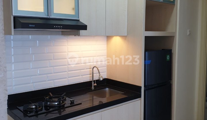 Disewakan Apartemen Amor Pakuwon City Mall Lantai 30 Full Furnished - Corner Disewakan Apartemen Amor Pakuwon City Mall Lantai 30 Full Furnished - Corner