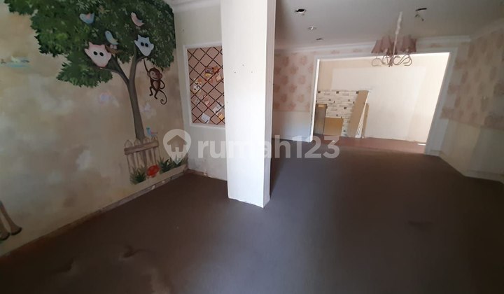 RUMAH JALAN CISADANE STRATEGIS 2