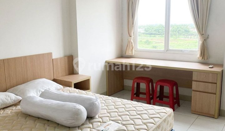 Dijual / Disewakan Apartemen Berkeley Lantai 12 Furnished