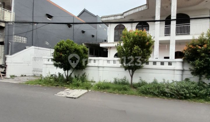 For Rent / For Sale Raya Mojoklanggru House