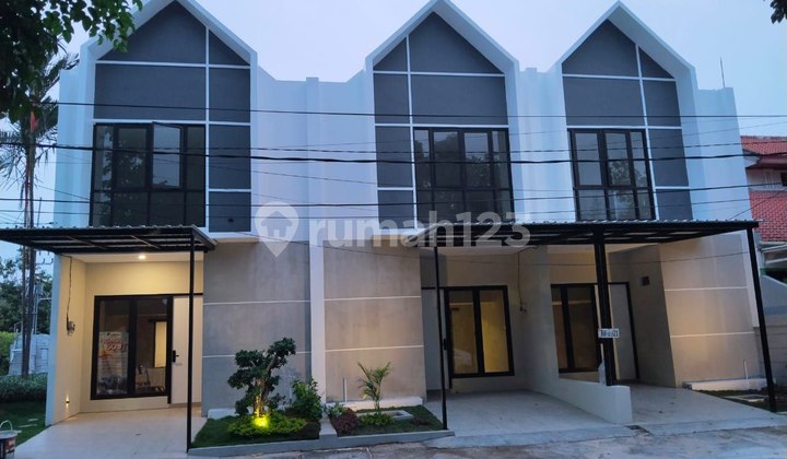 DIJUAL RUMAH RUNGKUT ASRI TIMUR