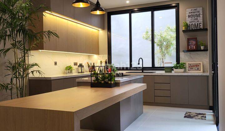 Dijual Rumah BSD City, Minimalis Modern Ukuran 200m2, lokasi strategis 2