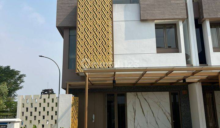 Rumah Puri 11 , 5 Menit Dari Green Lake , Bisa Cicil Dp , Harga 2.7 M 2