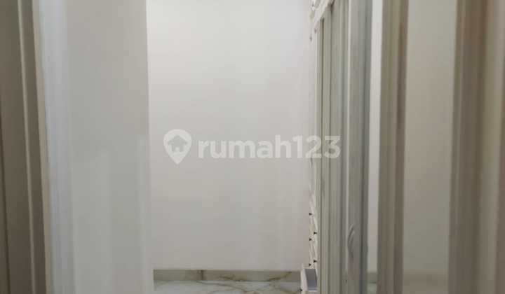 Rumah Puri Mansion Uk10x20m2 Renov Rapih Ready di Survei  4