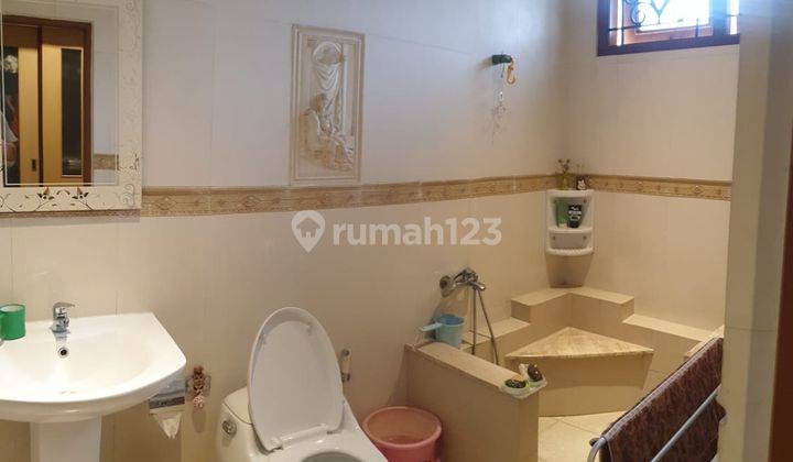 Rumah Intercon Luas Tanah 300m2 Furnish Siap Huni 4