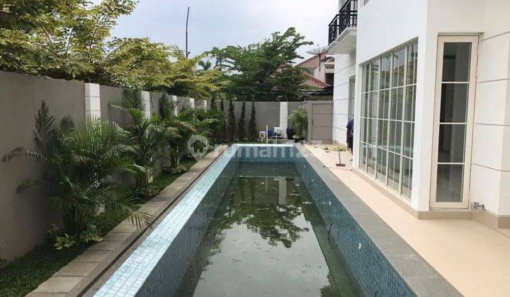 Rumah Intercon Jakarta Barat , Luas Tanah 425m2 , Ada Swimming Pool 4