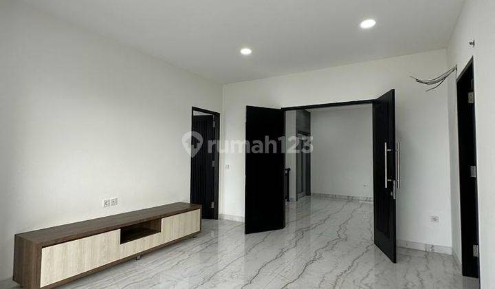 Rumah Alam Sutera Lt337m2 , Nego Sampai Deal 8