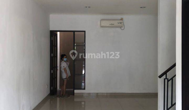 Dijual Rumah Green Lake , Cluster East Asia Uk 6x15m2. Harga Nego 1