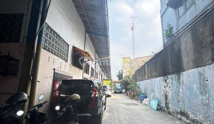 DiJual gudang Jakarta Pusat, lb 2306m2 , lt 3465m2 . Harga 71 M nego 2