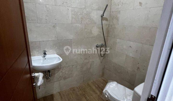 Dijual Rumah Green Lake City, Ukuran 10x18m2, Unfurnish 2