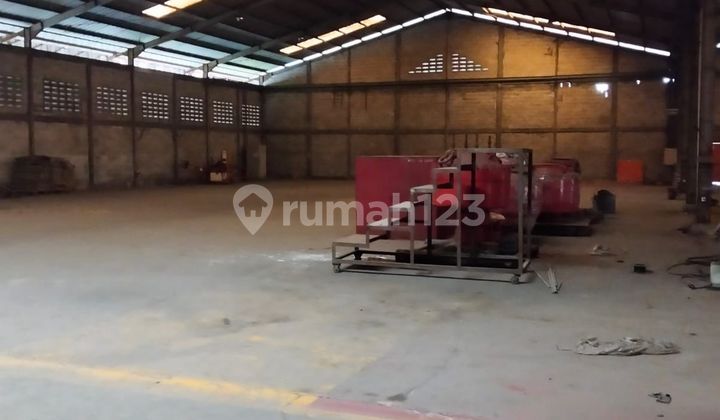 DiJual gudang Cikupa Tng, lb 2484m2 , lt 5385m2 . Harga 13.5M nego 1