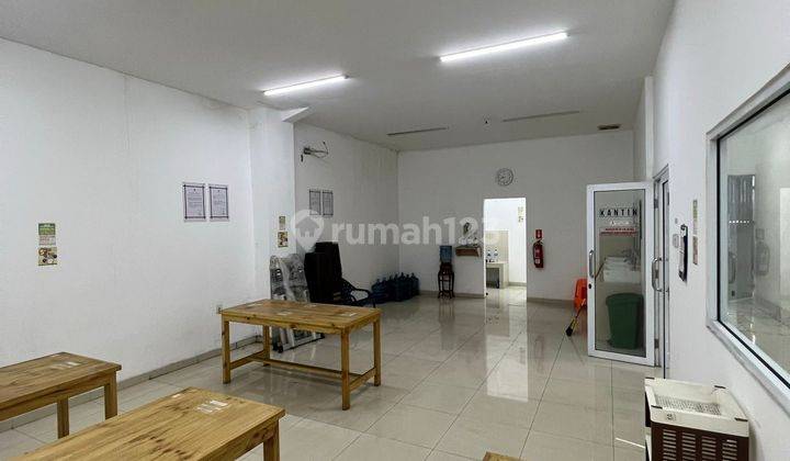 DiJual gudang Kosambi Permai, lb 1100m2 , lt 610m2 . Harga 10.6 nego