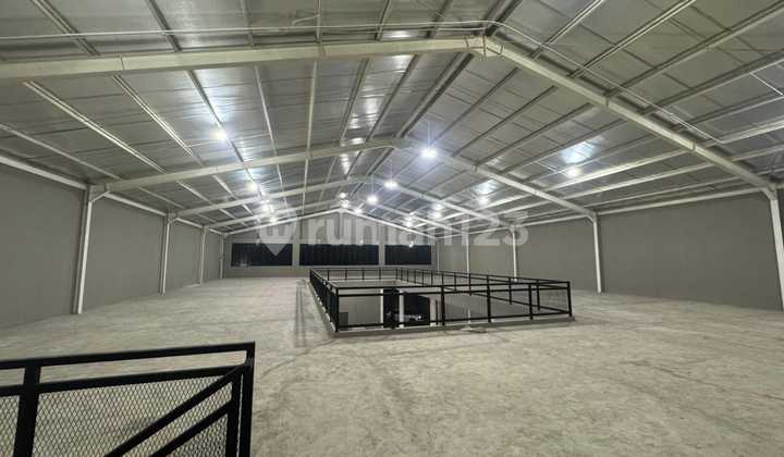 For rent warehouse in Kapuk, building area 1200m2, land area 1823m2. Price 1M per year. For rent warehouse in Kapuk, building area 1200m2, land area 1823m2. Price 1M per year.