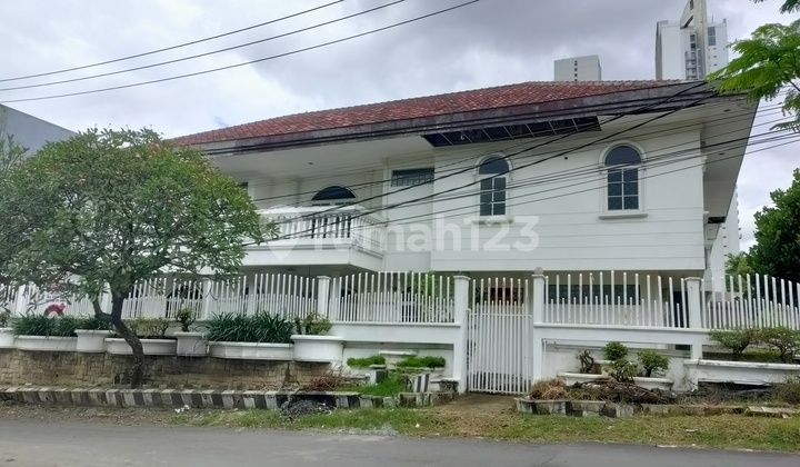 Mayjen Sungkono, Kris kencana, Surabaya Barat 4
