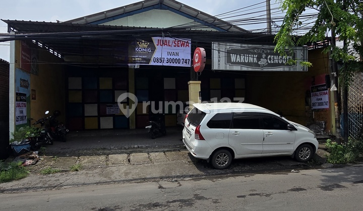 Manukan Kulon. Wonorejo. Komersial Area. Manukan Kulon. Wonorejo. Komersial Area.