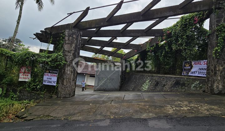 S. Pasuruan. Prigen. Vila Untuk Usaha. Komersial. Bisa Untuk Resto.  2
