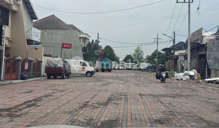 Klampis Semolo Barat, ready-to-build land. Workshop area.