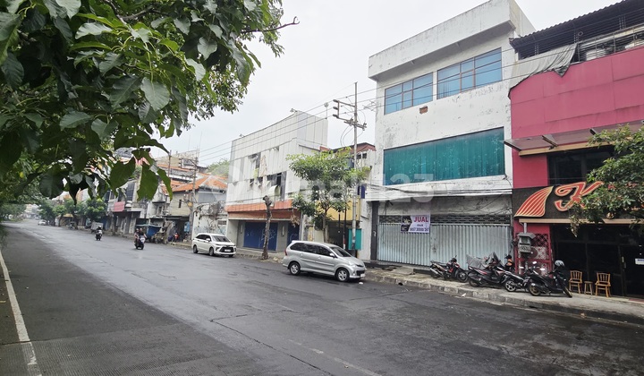 Surabaya City. Heroes. Commercial Area. 2