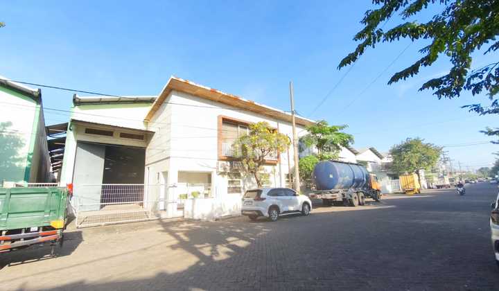 English: Sidoarjo. Sinar Gedangan. Ready to Use. Strategic.