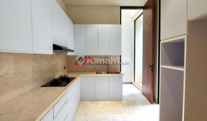 Town House Tropical Modern Dalam Komplek di Kemang 2