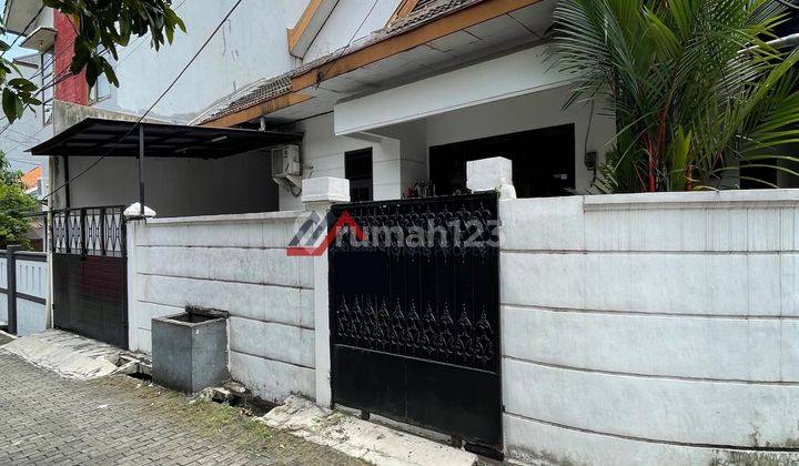 Rumah Lama Siap Huni Di Cilandak 1