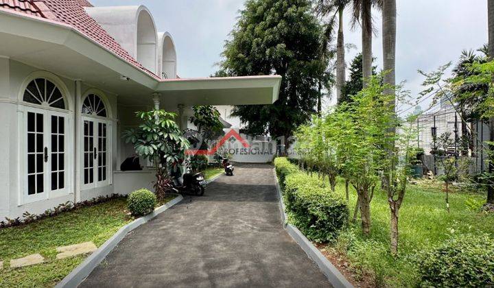 Rumah Classic Hitung Tanah Area Senayan 2