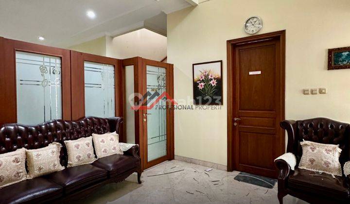 Rumah Cocok Utk Kantor Atau Klinik Kecantikan Di Kebayoran 1