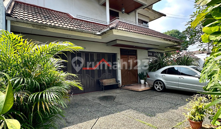 House in a Complex in Ampera