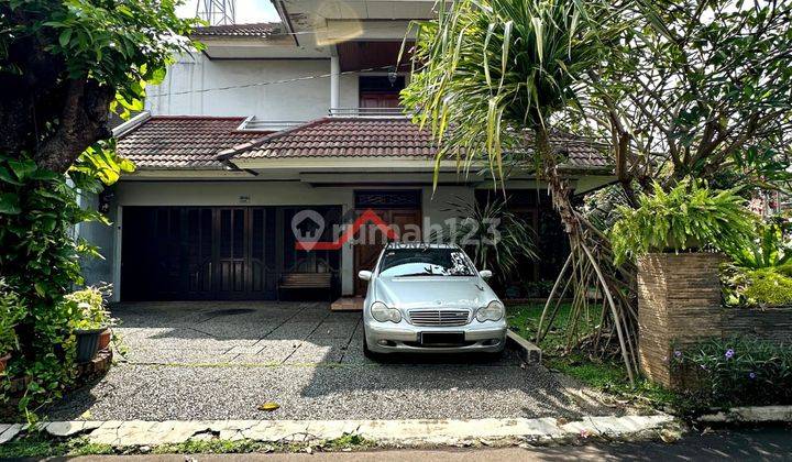 Rumah Dalam Komplek Di Ampera 2