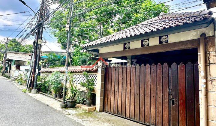 Rumah Kokoh Terawat Siap Huni Dekat Pejaten Village 2