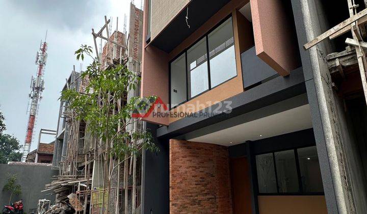 Rumah Baru Dalam Town House Di Ampera 2