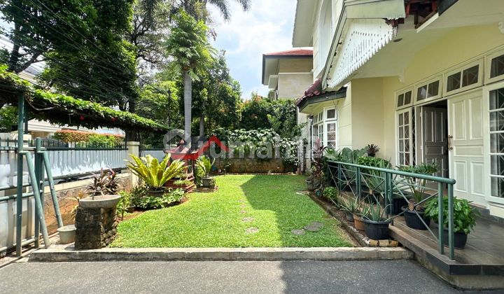 Rumah Lingkungan Bagus Dekat Senopati dan Scbd Kebayoran Baru