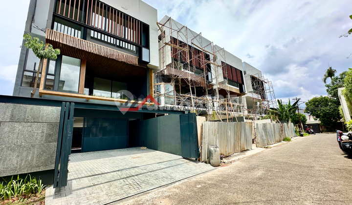 Rumah Di Lingkungan Elit Desain Modern di Kemang Jakarta Selatan Rumah Di Lingkungan Elit Desain Modern di Kemang Jakarta Selatan